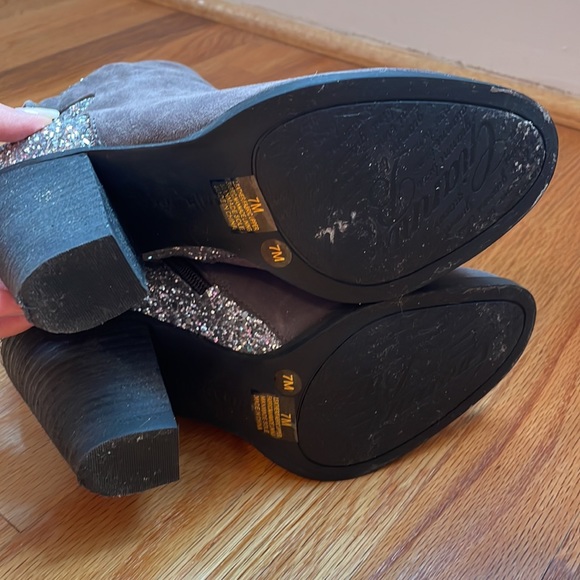 Gianni Bini Gray and Sparkly Boots Size 7 in Excellent Condition - Picture 4 of 8